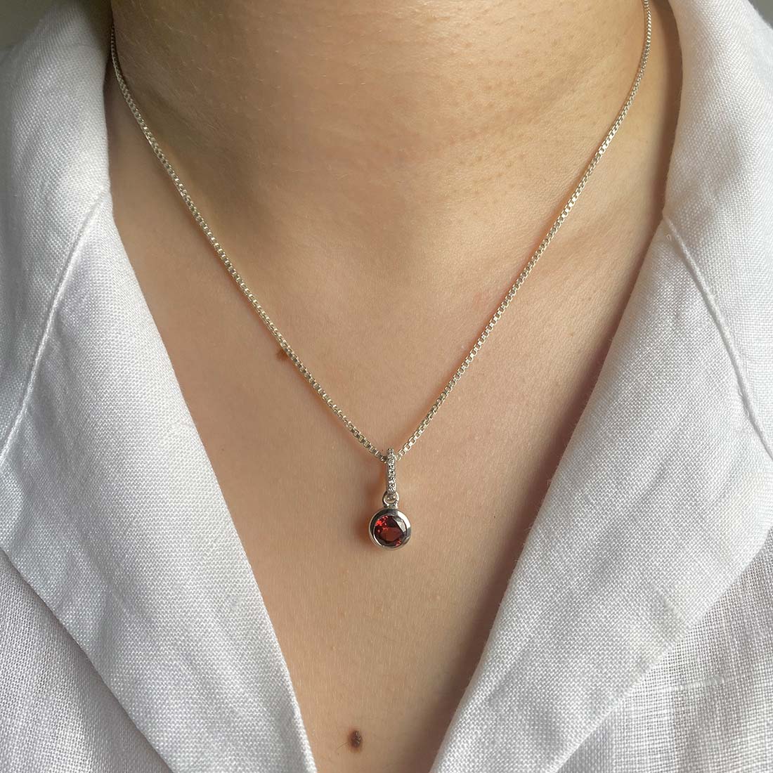 Garnet & White Topaz Pendant-(GAR-SP-958.)